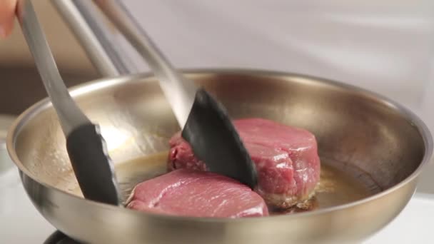 Steaks in der Pfanne - Filmmaterial, Video