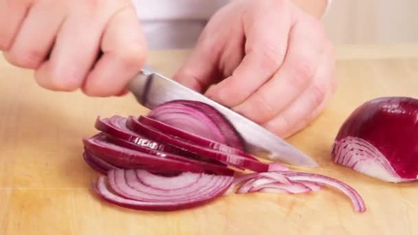 Red onions being sliced - Footage, Video