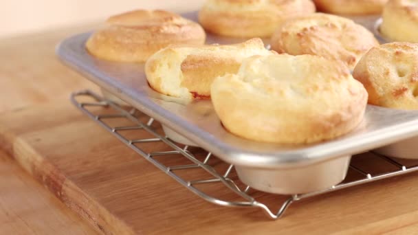 Pudinky v muffin tin - Záběry, video