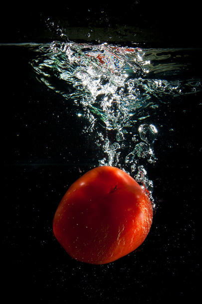 Pepper in water with vials - Zdjęcie, obraz