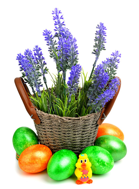 Lavender with easter eggs and chiken in the basket  - Foto, Imagem