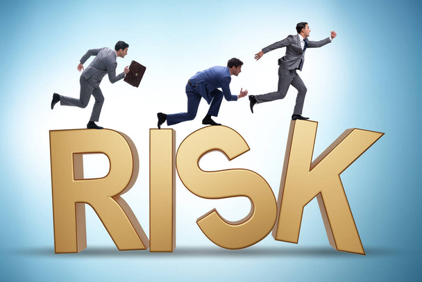 Концепция управления рисками с помощью букв - Фото, изображение