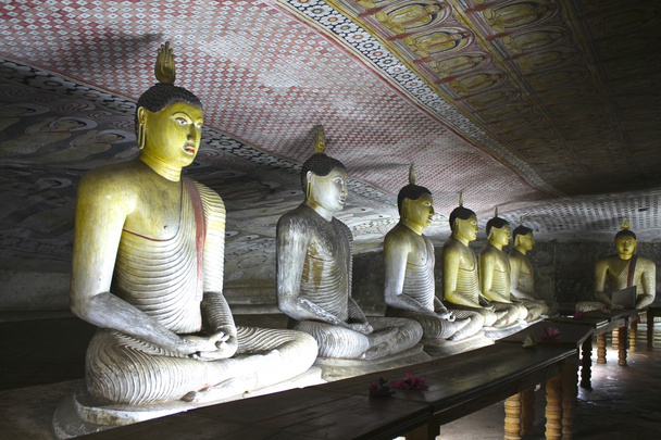 Dambulla Cave Buddhas, Sri Lanka 3 - Φωτογραφία, εικόνα
