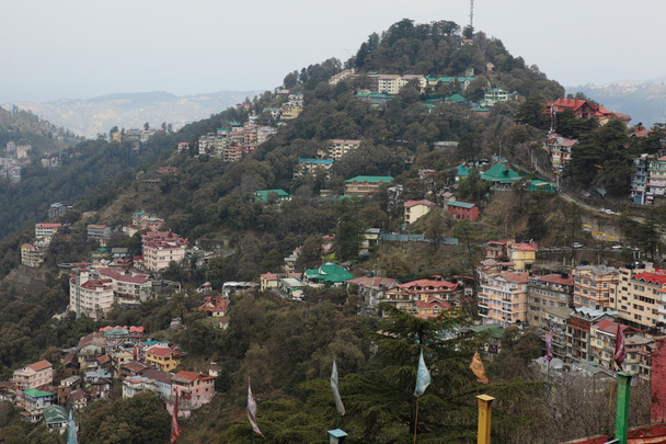 A cidade de Shimla no norte da Índia
 - Foto, Imagem
