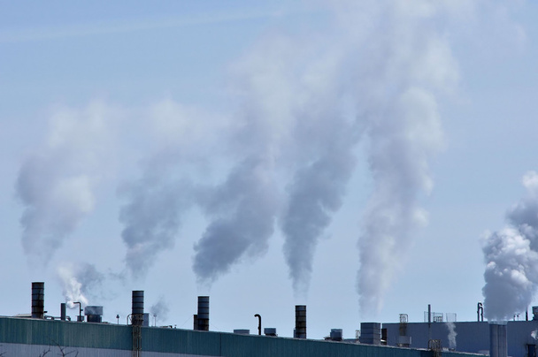 Teollisuuden savupiiput
 - Valokuva, kuva