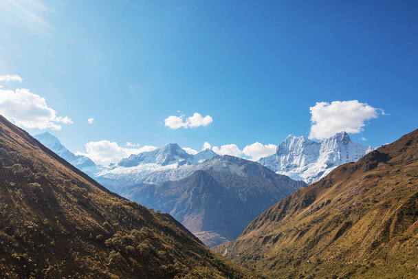 Bellissimi paesaggi montani in Cordillera Blanca, Perù, Sud America - Foto, immagini