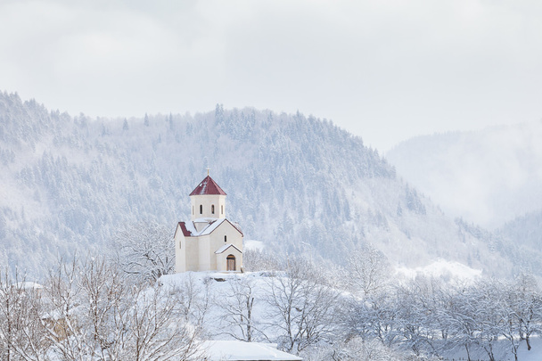 L'Église orthodoxe géorgienne à Svaneti
 - Photo, image