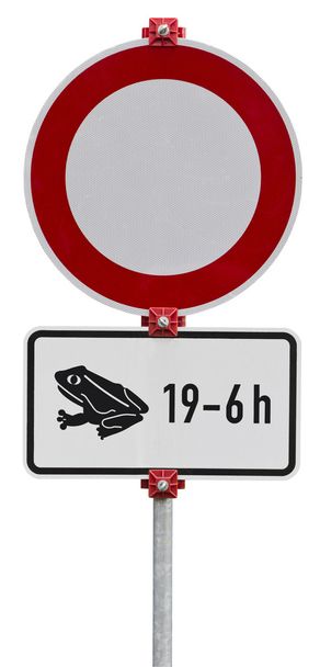 No through road because of frogs - Photo, Image