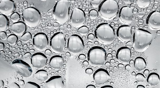 Капли дождя на стекло - Фото, изображение