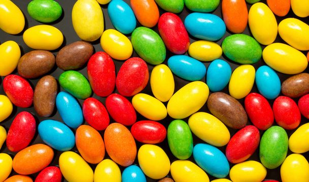 Montón de caramelos coloridos
 - Foto, Imagen