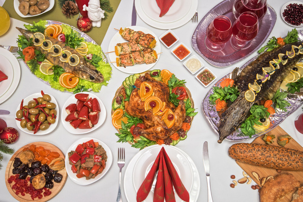 Традиционная праздничная еда
 - Фото, изображение