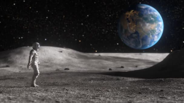 Un astronauta en traje espacial detallado se encuentra en una superficie lunar, observando la impresionante vista de una vibrante Tierra a lo lejos. La inmensidad del espacio. Animación 3D. - Metraje, vídeo