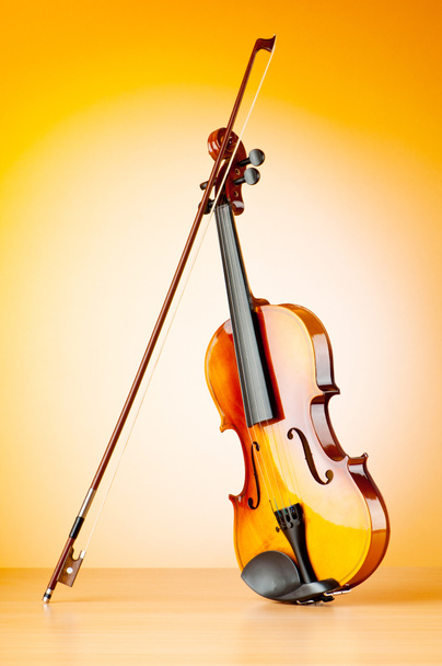 Concepto musical con violín
 - Foto, imagen