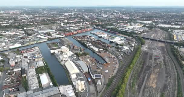 Luftaufnahme des Containerterminals Dortmund oder CTD. Deutschland. Großer Hafen. - Filmmaterial, Video