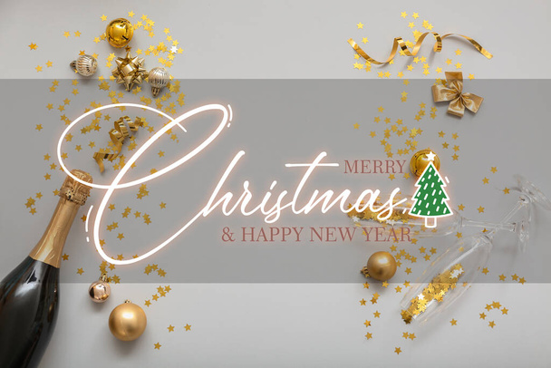 Kaunis joulun ja uudenvuoden tervehdyskortti samppanjalla ja koristeilla - Valokuva, kuva
