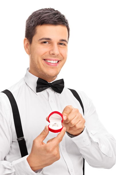 Man holding an engagement ring - 写真・画像