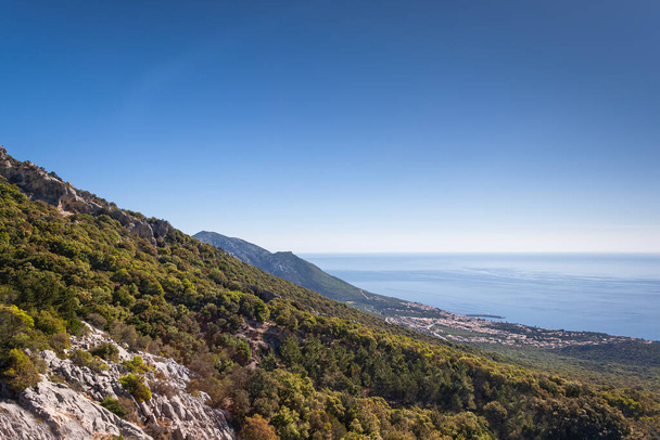Vue de dessus de Cala Gonone situé à Dorgali, Sardaigne, Italie - Photo, image
