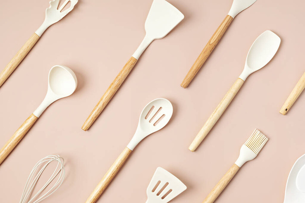 Pastel utensílios de cozinha cor vista superior. Blog de culinária, aulas, oficina, conceito de modelo de receita - Foto, Imagem