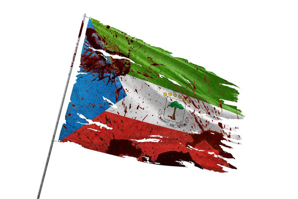 Guinea Ecuatorial rasgó bandera sobre fondo transparente con manchas de sangre. - Foto, Imagen
