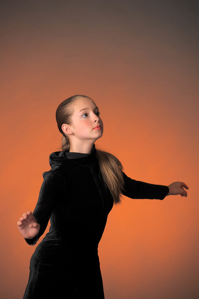Beautiful flexible gymnast - Valokuva, kuva