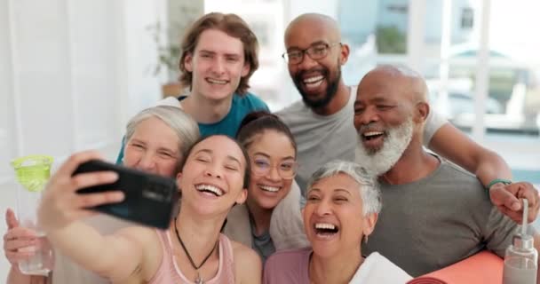 Yoga group, selfie and happy in gym for fitness, blog post and happy together with diversity on internet. Men, women and photography with laughing, wellness and exercise with memory on social network. - Footage, Video