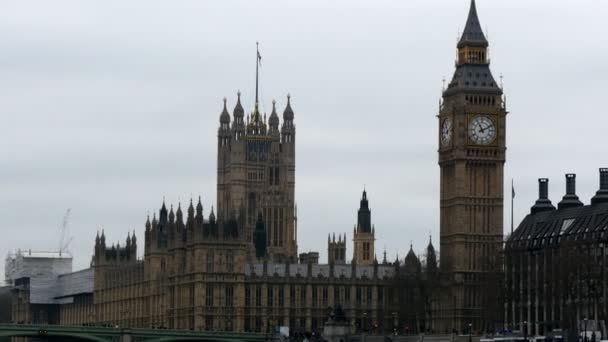El Palacio de Westminster y el Big Ben
 - Metraje, vídeo