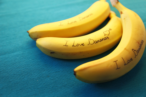 Imagen de banana con caligrafía I Love Bananas
 - Foto, imagen