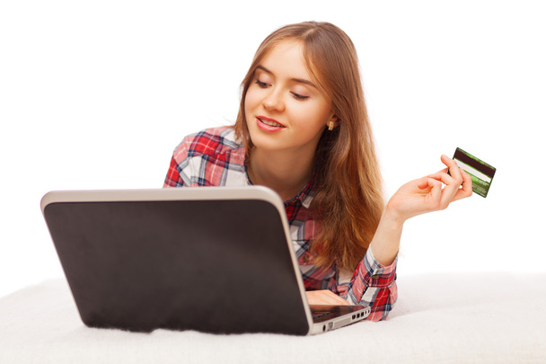 Young woman shopping online - Photo, Image