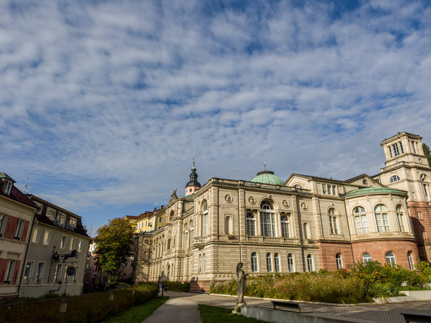 Красивая архитектура немецкого города Баден-Баден - Фото, изображение