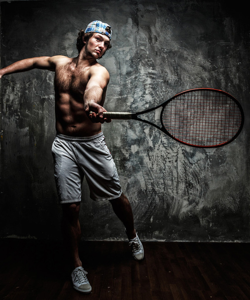 Raket ile erkek tenisçi. - Fotoğraf, Görsel