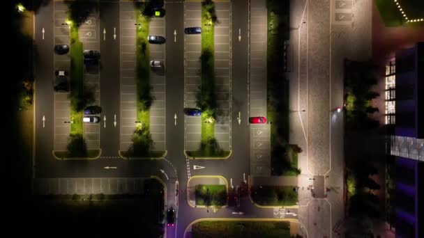 Високорівневі кадри Нортгемптон Сіті Англія вночі. Освітлений Нортгемптон Сіті був захоплений камерою дронів 25 жовтня 2023 року вночі - Кадри, відео
