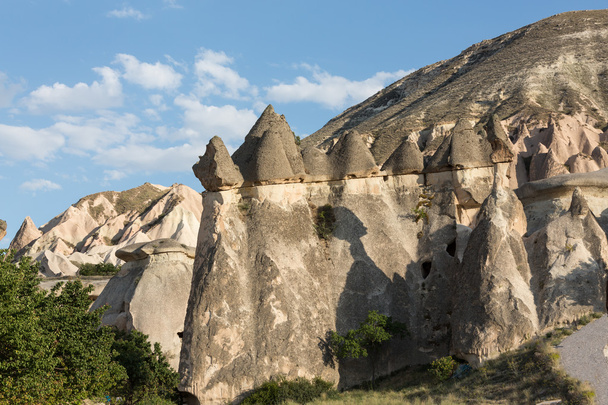 kaya oluşumları Göreme Milli Parkı içinde. Kapadokya, Türkiye - Fotoğraf, Görsel