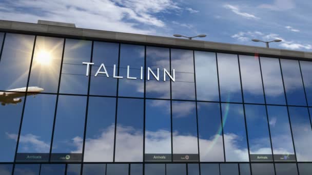 Letadlo přistává v Tallinnu, Estonsko 3D. Přílet do města se skleněným letištním terminálem a odraz tryskového letadla. Cestování, obchod, cestovní ruch a doprava 3D koncept. - Záběry, video