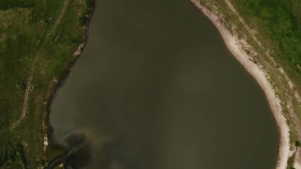 widok z lotu ptaka, piękne zdjęcia dronów z terenu wsi - Materiał filmowy, wideo