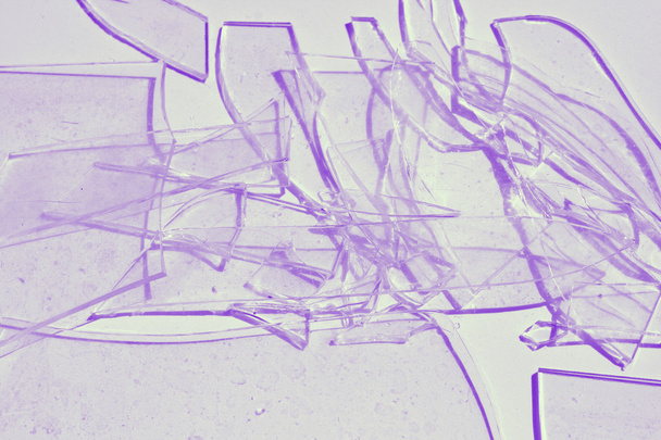 Vidrio roto púrpura
 - Foto, imagen