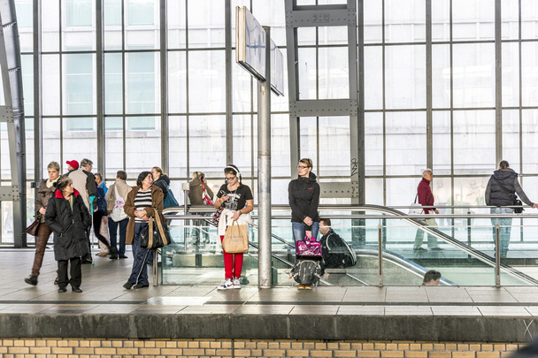 people travel at Alexanderplatz subway station in Berlin - Φωτογραφία, εικόνα