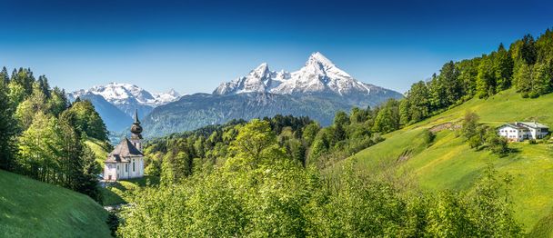 Idilli hegyvidéki tájon, a bajor Alpokban, a Berchtesgadener Land régióban, Bajorország, Németország - Fotó, kép
