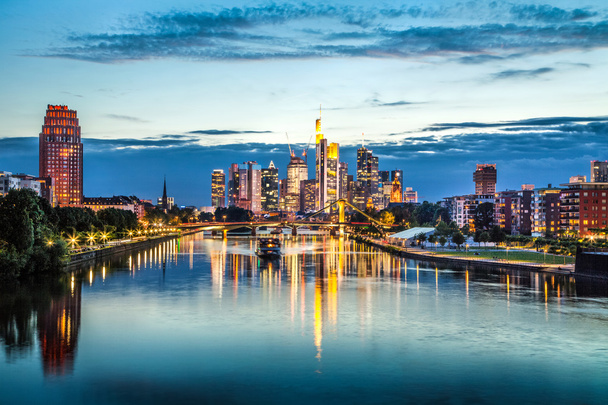 Frankfurt nad Mohanem Panorama za soumraku, Německo - Fotografie, Obrázek