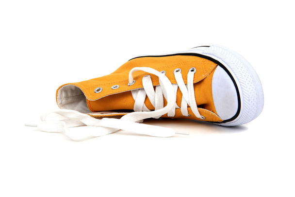stylowe sneaker żółte z białym latchet - Zdjęcie, obraz
