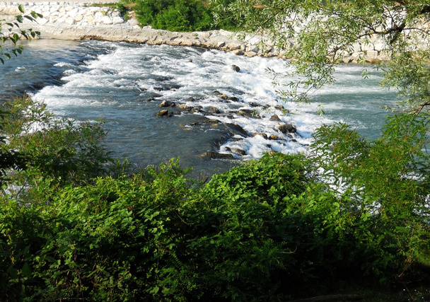 Gyors folyású folyó - Fotó, kép
