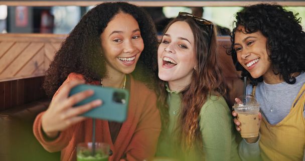 Girl friends, selfie and group in coffee shop for peace sign, care or kiss with smile, love or post for web blog. Women students, photography and profile picture in cafe for reunion with happy memory. - Fotoğraf, Görsel