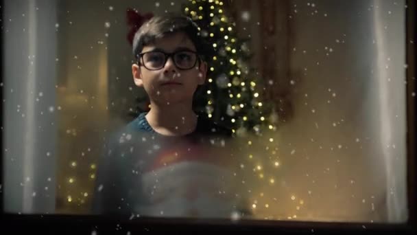 Kid showing love to Santa on Christmas night. - Footage, Video