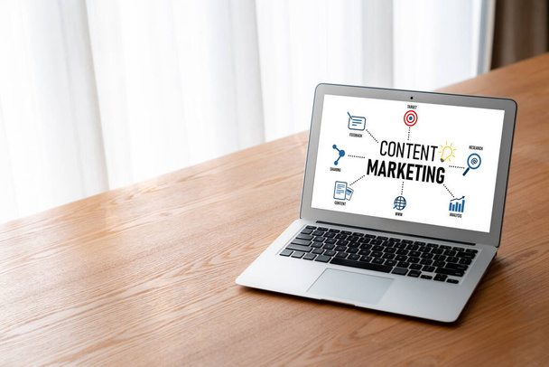 Marketing de contenu pour les affaires en ligne modish et stratégie de marketing e-commerce - Photo, image