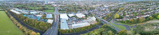 Vista aérea del polígono industrial en Hemel Hempstead Town of England Gran Bretaña, Reino Unido. Fue capturado el 5 de noviembre de 2023 - Foto, Imagen