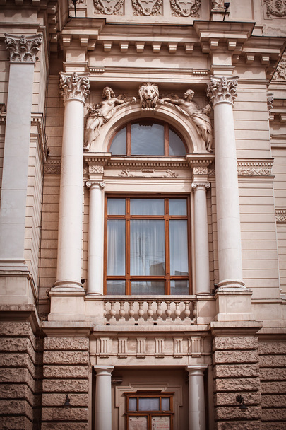 Az építészet, Lviv. Ablak és oszlopok - Fotó, kép