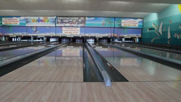 Palla rotolamento nel bowling
 - Filmati, video