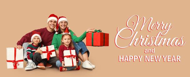 Üdvözlő banner karácsonyra és újévre boldog családdal és ajándékokkal - Fotó, kép