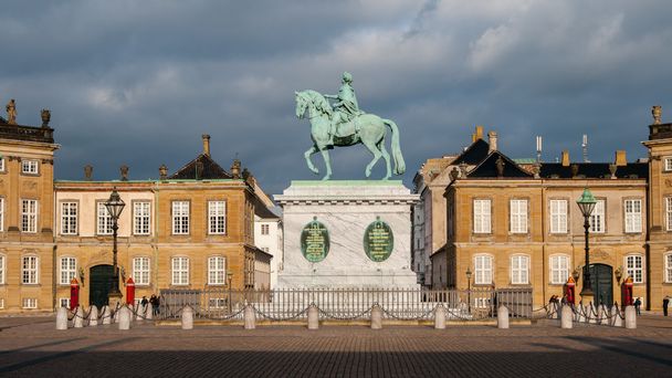 Άγαλμα του Frederick V στην Κοπεγχάγη - Φωτογραφία, εικόνα
