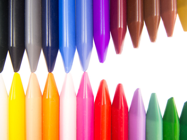 Полный цветной карандашный рот полностью открыт
 - Фото, изображение