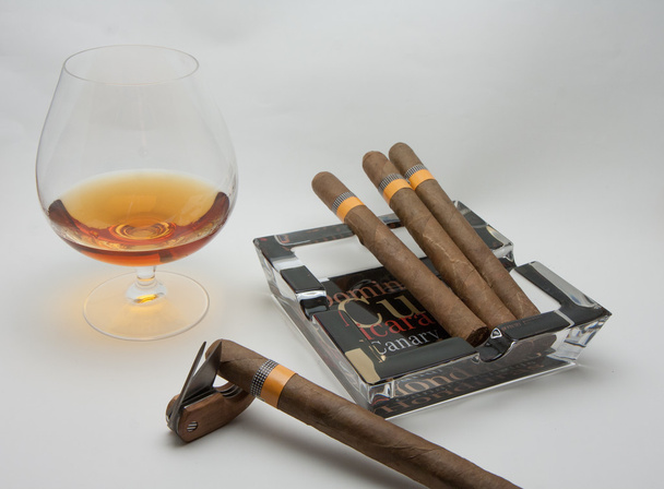 Cognac & sigaar - Foto, afbeelding